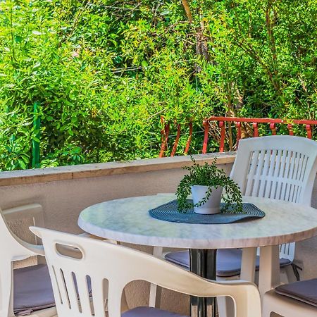 Apartments Agneza Тучепи Экстерьер фото