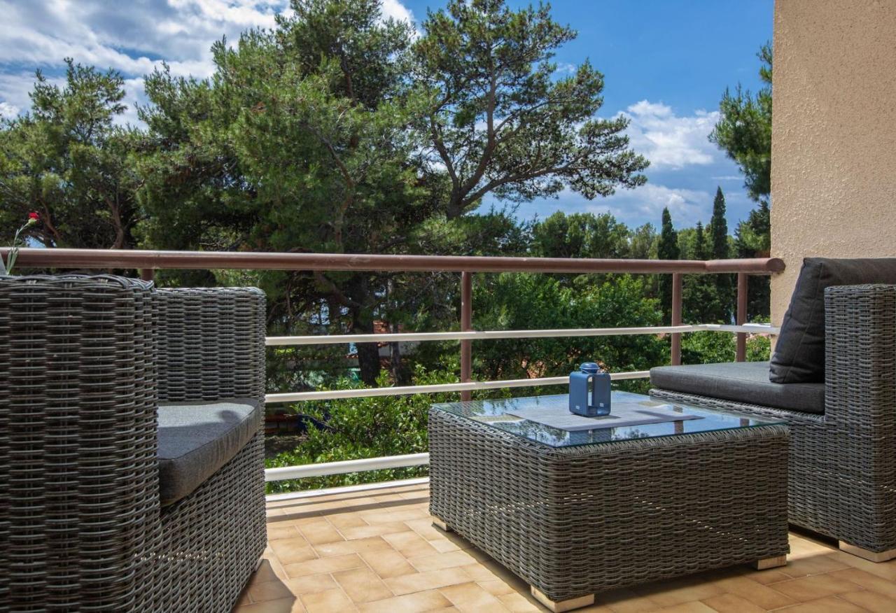 Apartments Agneza Тучепи Экстерьер фото