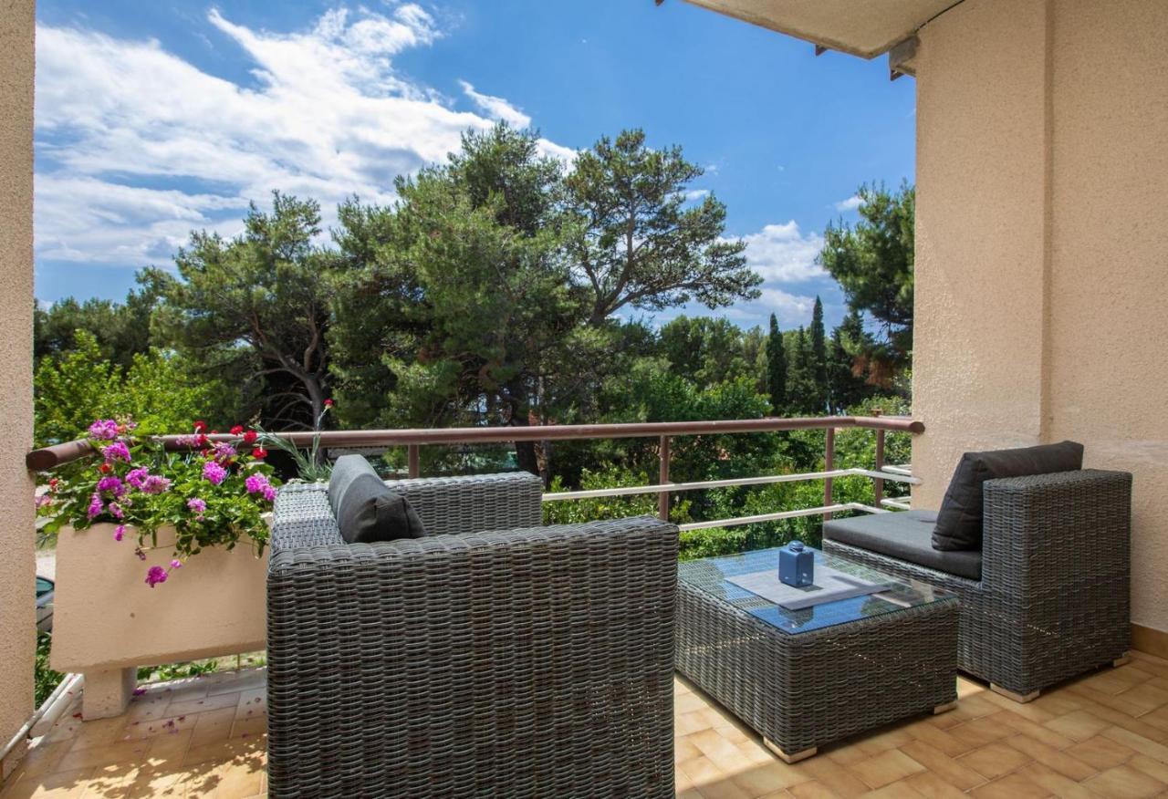 Apartments Agneza Тучепи Экстерьер фото