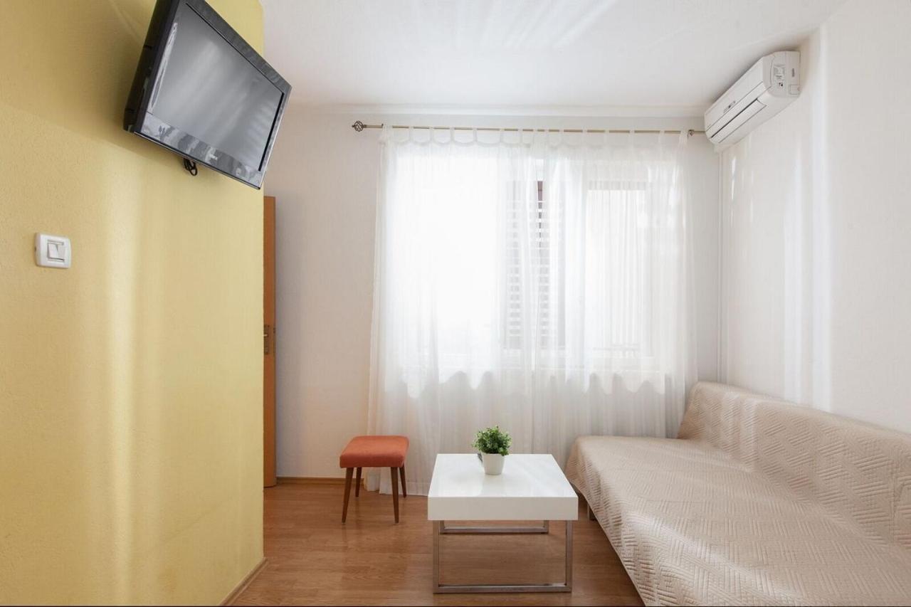Apartments Agneza Тучепи Экстерьер фото