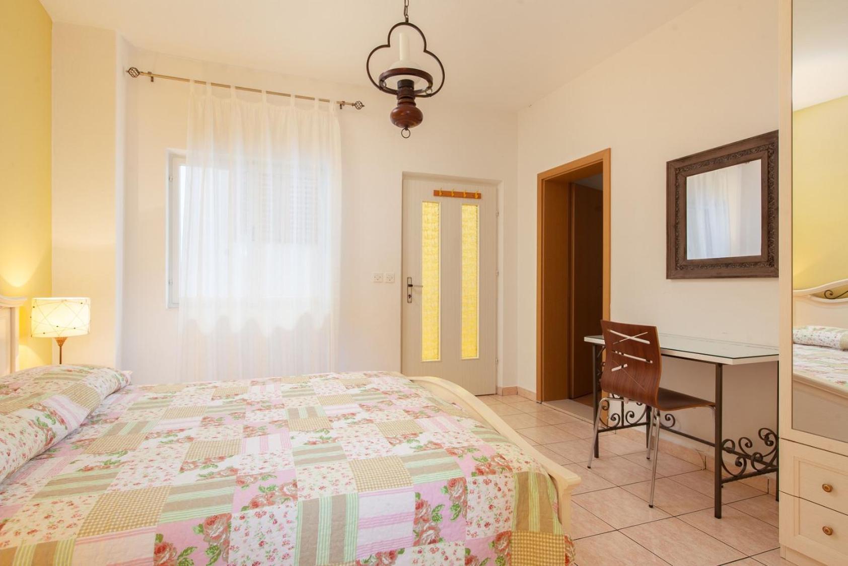 Apartments Agneza Тучепи Экстерьер фото