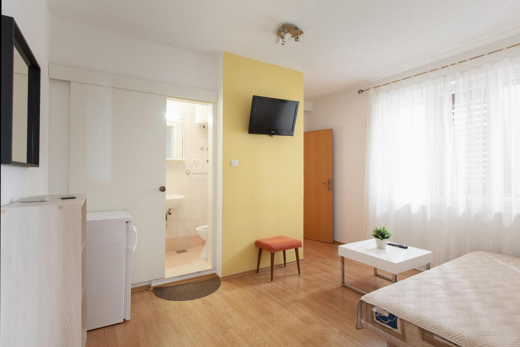 Apartments Agneza Тучепи Экстерьер фото