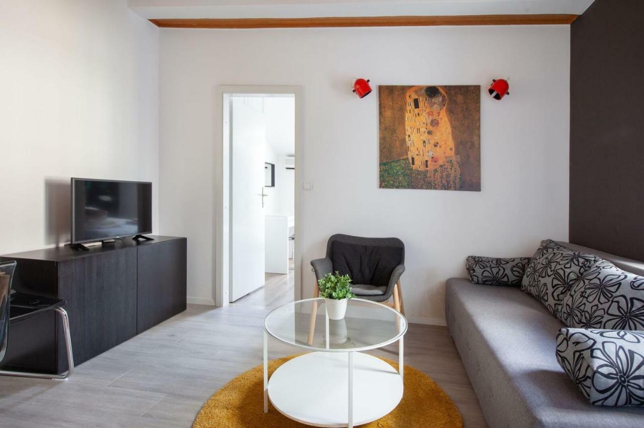 Apartments Agneza Тучепи Экстерьер фото